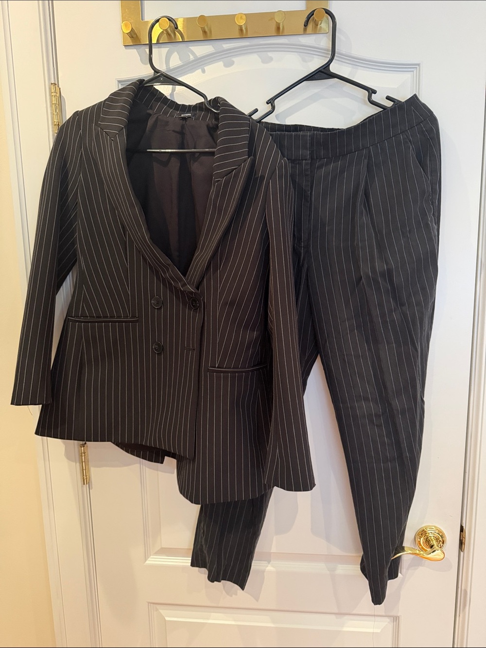 Black Pinstripe Women's Suit Blazer & Trousers medium jacket 10r pant